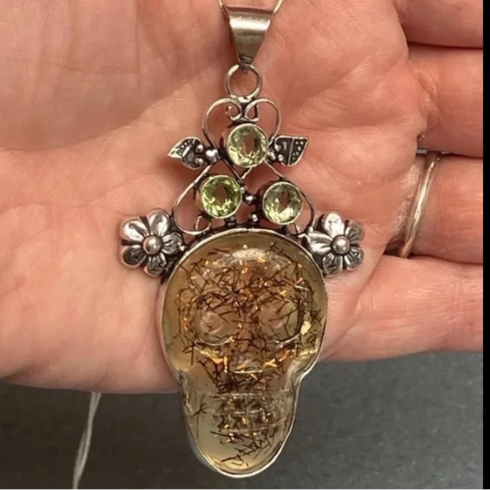 S925 Silver NATURAL Peridot & Golden Rutilated Quartz Skull Pendant Necklace
